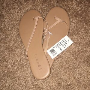 tan flip flops- size 8
